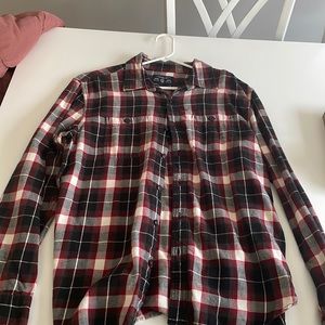 American Eagle Red and Black Flannel, size large and great condition!